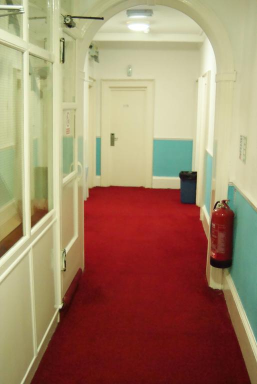 Sea View Hostel *